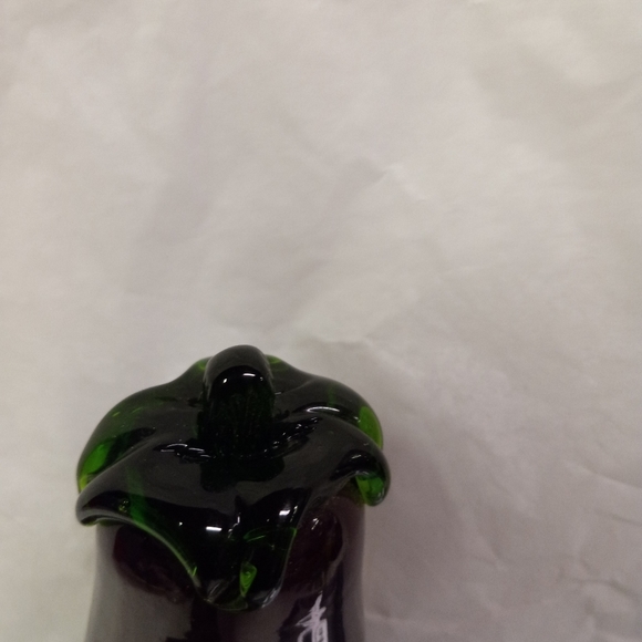 VINTAGE Greenbrier Int'l Glass Eggplant Vegetable Decoration - Picture 4 of 6